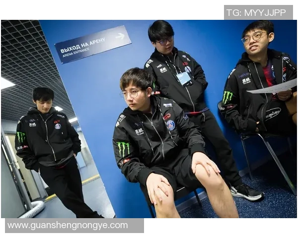 TES在DOTA2比赛中的包夹策略分析与成败得失探讨